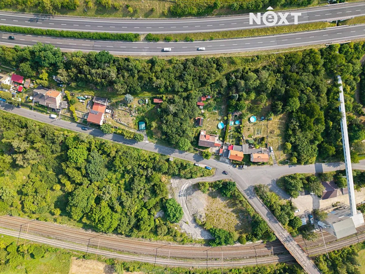 Prodej stavebního pozemku 1374 m²